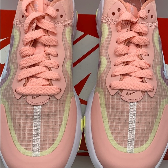 WMNS NIKE RENEW LUCENT bleached coral/white - Picture 7 of 16